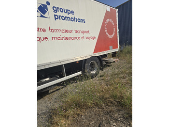 Box truck Renault PREMIUM 300: picture 3