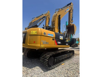 Crawler excavator CATERPILLAR 320D2