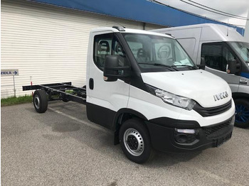 Cab chassis truck, Van Iveco DAILY PODVOZOK, 3.0 D 176k, 35S18H: picture 2