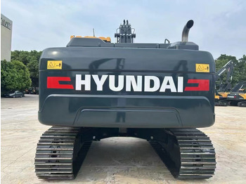 Crawler excavator HYUNDAI HX220L: picture 3
