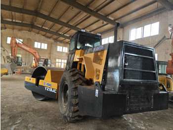 Compactor XCMG YZ18JC: picture 2