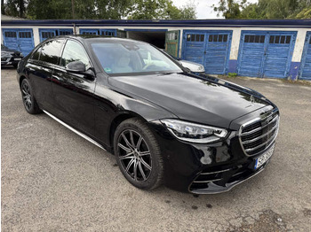 Sedan MERCEDES-BENZ