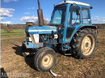 Farm tractor FORD