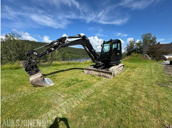 Excavator JCB