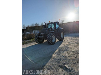 Farm tractor VALTRA T234