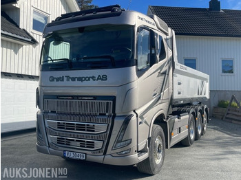 Tipper VOLVO FH16 750