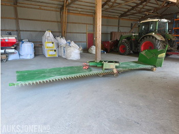 Agricultural machinery JOHN DEERE 2000 Series