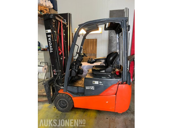 Material handling equipment TOYOTA