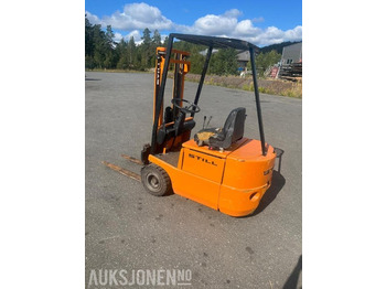 Material handling equipment STILL