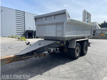 Trailer