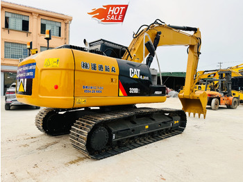 Crawler excavator CATERPILLAR 320D2