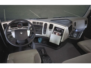 Cab RENAULT