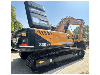 Crawler excavator HYUNDAI