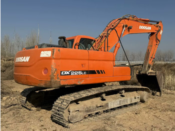 Crawler excavator DOOSAN Doosan DX225LC Crawler excavator: picture 3
