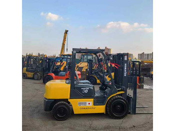 Diesel forklift Second Hand Komatsu FD30 Forklift Comfortable and Convenient used komatsu fd30 with good condition for sale: picture 2