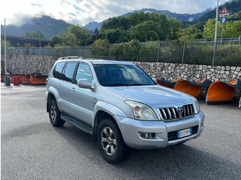 Car TOYOTA LAND CRUISER 4X4 3.0 D-4D: picture 4