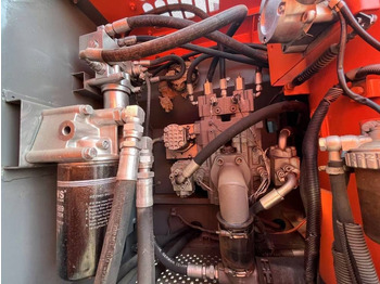 Crawler excavator Hitachi ZX 160 LC: picture 4