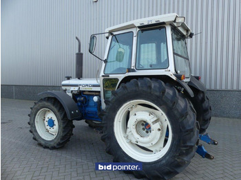 Farm tractor Ford 7810 Silver Jubilee: picture 3