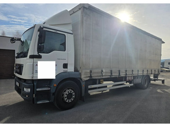 Curtainsider truck MAN TGM 15.250