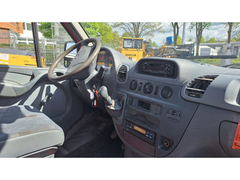 Lease a Mercedes-Benz 300-serie 313 Pritsche Doppelkabine Mercedes-Benz 300-serie 313 Pritsche Doppelkabine: picture 5