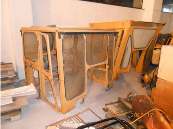 Cab CATERPILLAR
