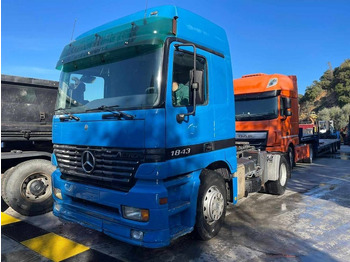 Tractor unit Mercedes-Benz 1843: picture 2