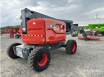 Articulated boom SKYJACK