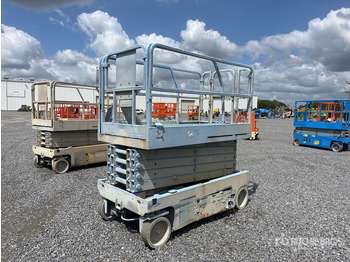 Scissor lift GENIE