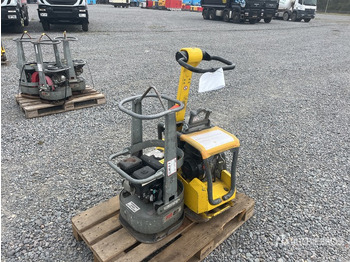 Vibratory plate