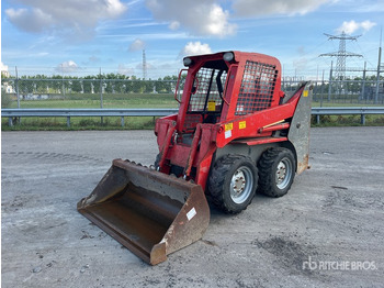 Skid steer loader GEHL