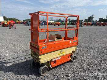 Scissor lift JLG