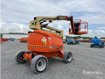 Articulated boom JLG