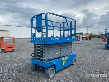 Scissor lift GENIE