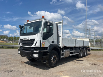 Dropside/ Flatbed truck IVECO Trakker