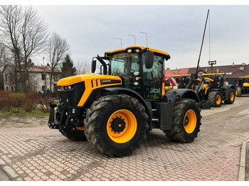 Farm tractor JCB Fastrac 4220
