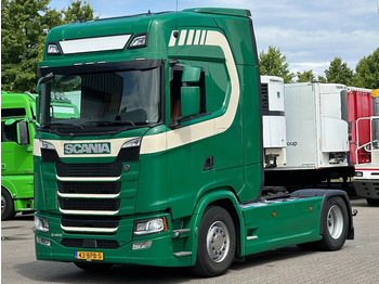 Tractor unit SCANIA S 450