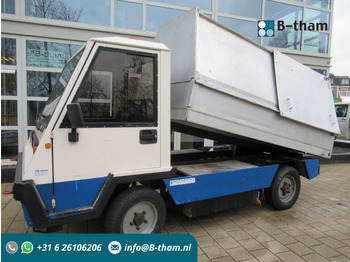 Tipper van