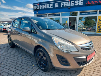 Car OPEL