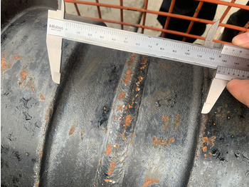 Frame/ Chassis Hitachi Hitachi EX1200D5 bottom track roller SF: picture 5