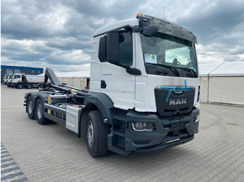 Hook lift truck MAN TGS 26.440