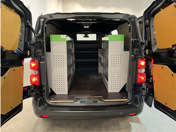 Lease a Peugeot e-Expert L2 Premium 75 kWh Servicebus / Van den Born Inrichting / 100% Elektrisch / Airco / Camera / Cruise Control / Navigatie / CarPlay / 12.400 KM !! Peugeot e-Expert L2 Premium 75 kWh Servicebus / Van den Born Inrichting / 100% Elektrisch / Airco / Camera / Cruise Control / Navigatie / CarPlay / 12.400 KM !!: picture 4