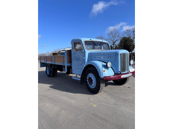 Dropside/ Flatbed truck Scania Scania 111: picture 2 Dropside/ Flatbed truck Scania Scania 111: picture 2