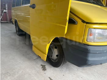 School bus IVECO Daily