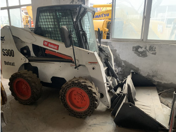 Skid steer loader BOBCAT S300