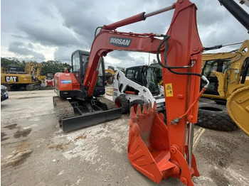 Mini excavator Doosan DH60-7: picture 2