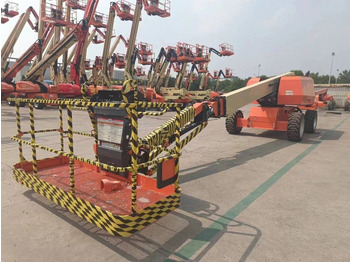 Telescopic boom JLG