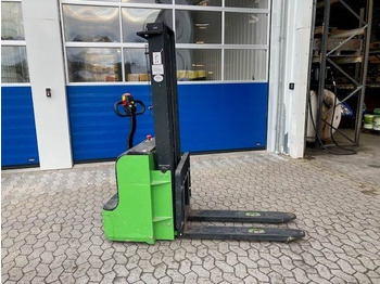 Construction machinery