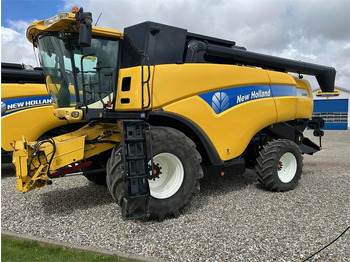 Combine harvester NEW HOLLAND CX series