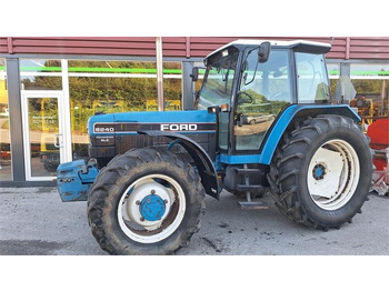 Farm tractor FORD