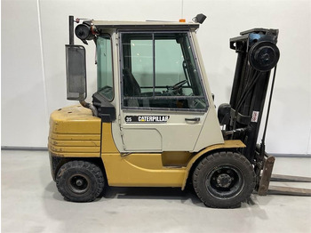 Diesel forklift CATERPILLAR DP